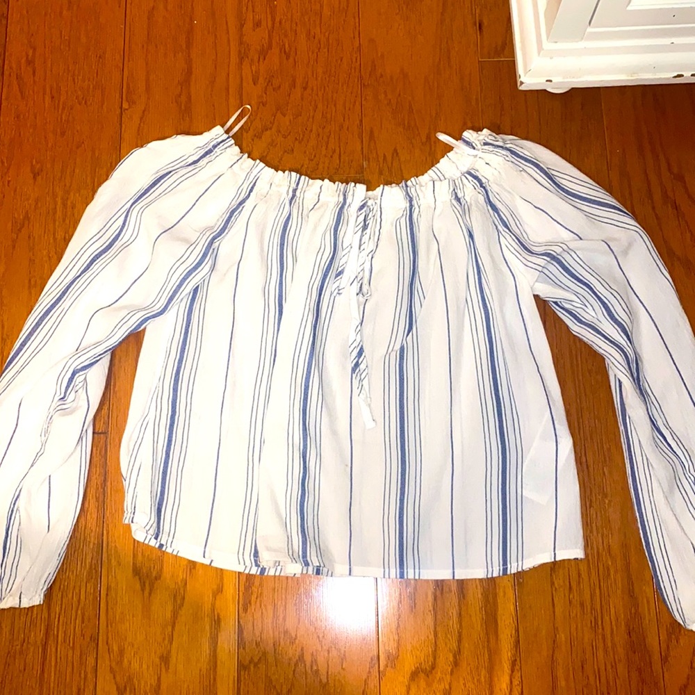 SHOULDER TOP